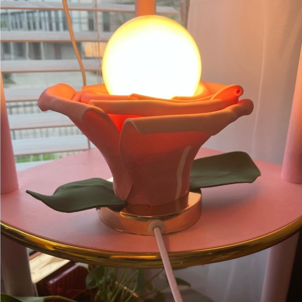 Rose flower lamp